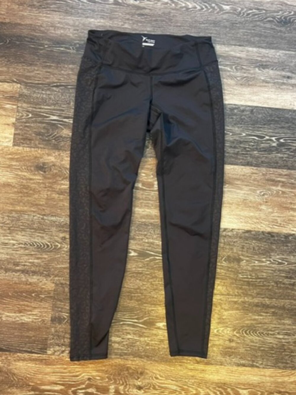 Women's Old Navy Active Go Dry Yoga Pants. Size L, Black, Ex Con!